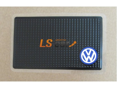 Коврик панели противоскользящий NT размер 15х9см, логотип Volkswagen силиконовый чёрный